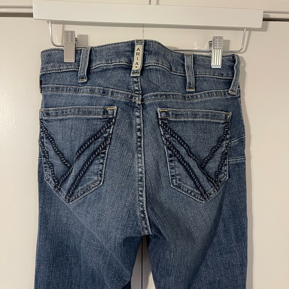 Ariat Women's Denim Jeans with Embroidered Pockets